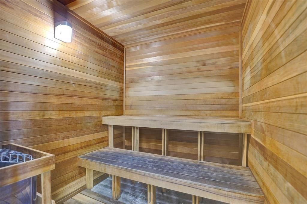 2421 NE 65th Street, Unit 611, Fort Lauderdale, FL 33308 Photo