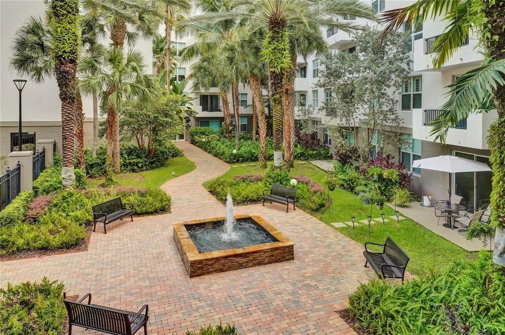 2421 NE 65th Street, Unit 611, Fort Lauderdale, FL 33308 Photo