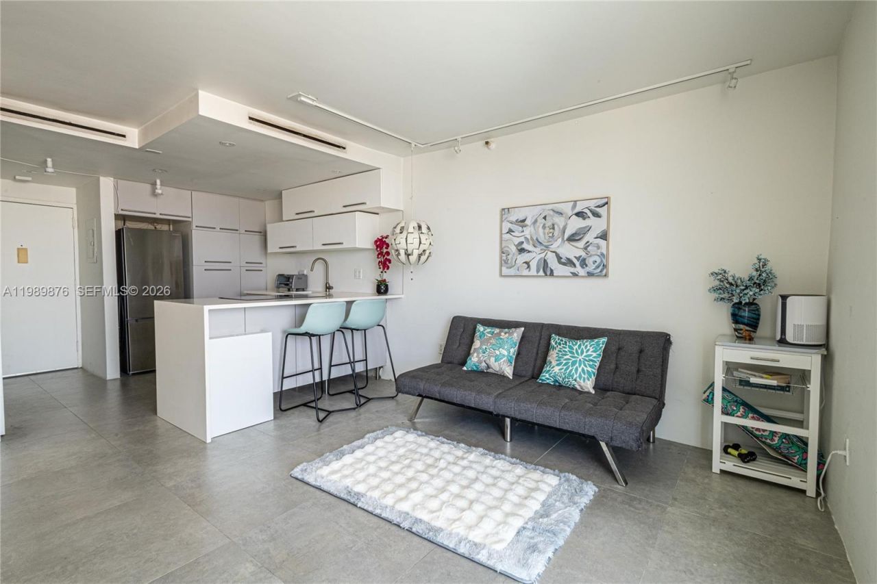 1035 West Ave, Unit PH02, Miami Beach, FL 33139 Photo