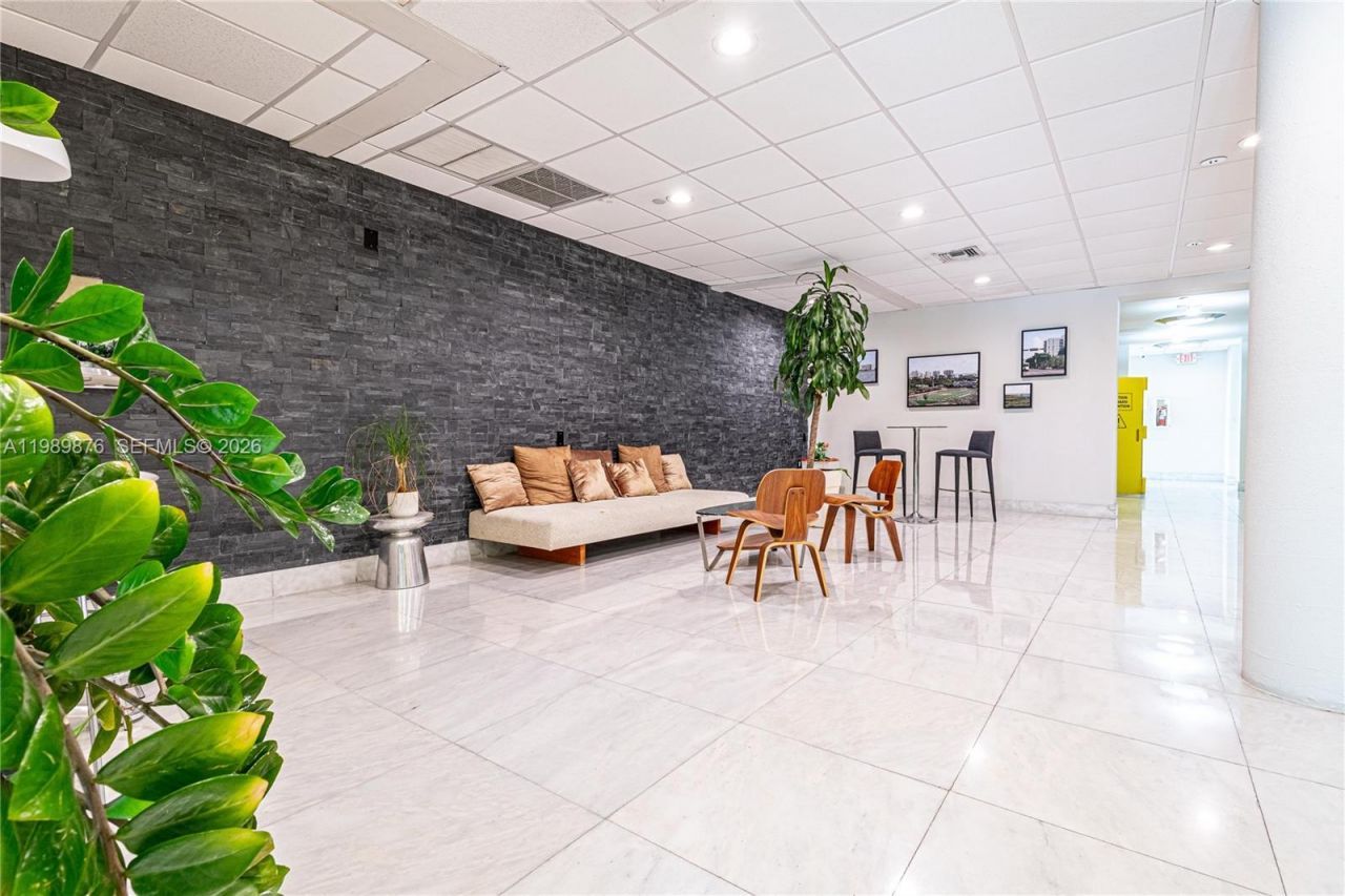 1035 West Ave, Unit PH02, Miami Beach, FL 33139 Photo