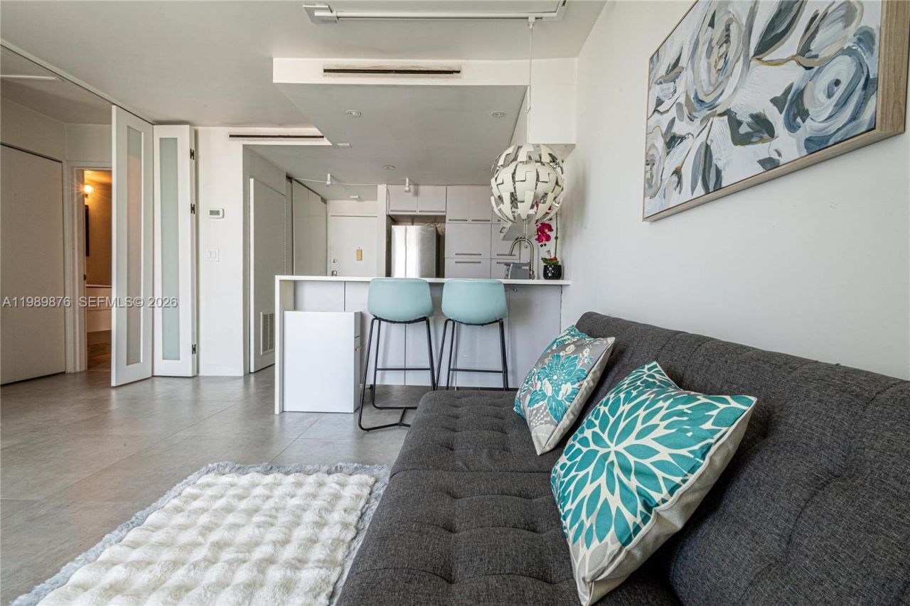 1035 West Ave, Unit PH02, Miami Beach, FL 33139 Photo