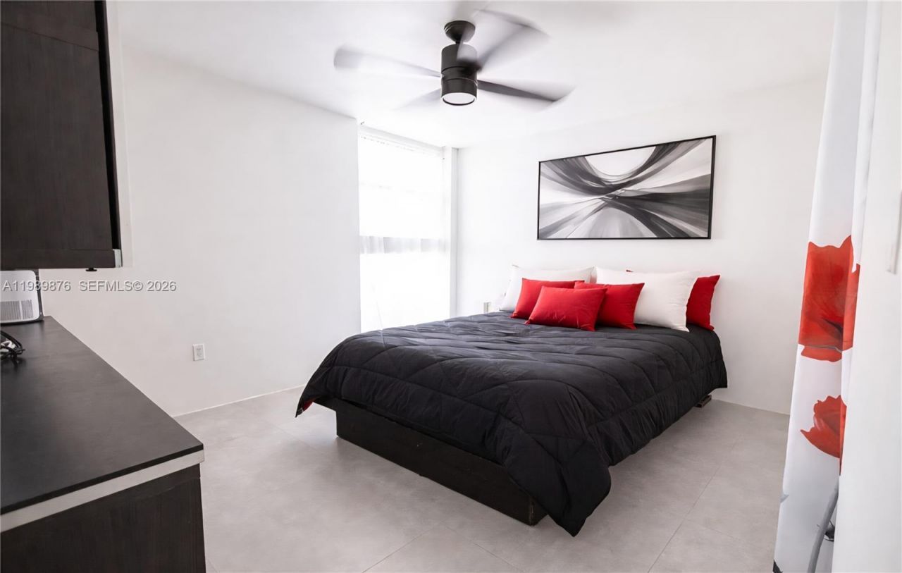 1035 West Ave, Unit PH02, Miami Beach, FL 33139 Photo