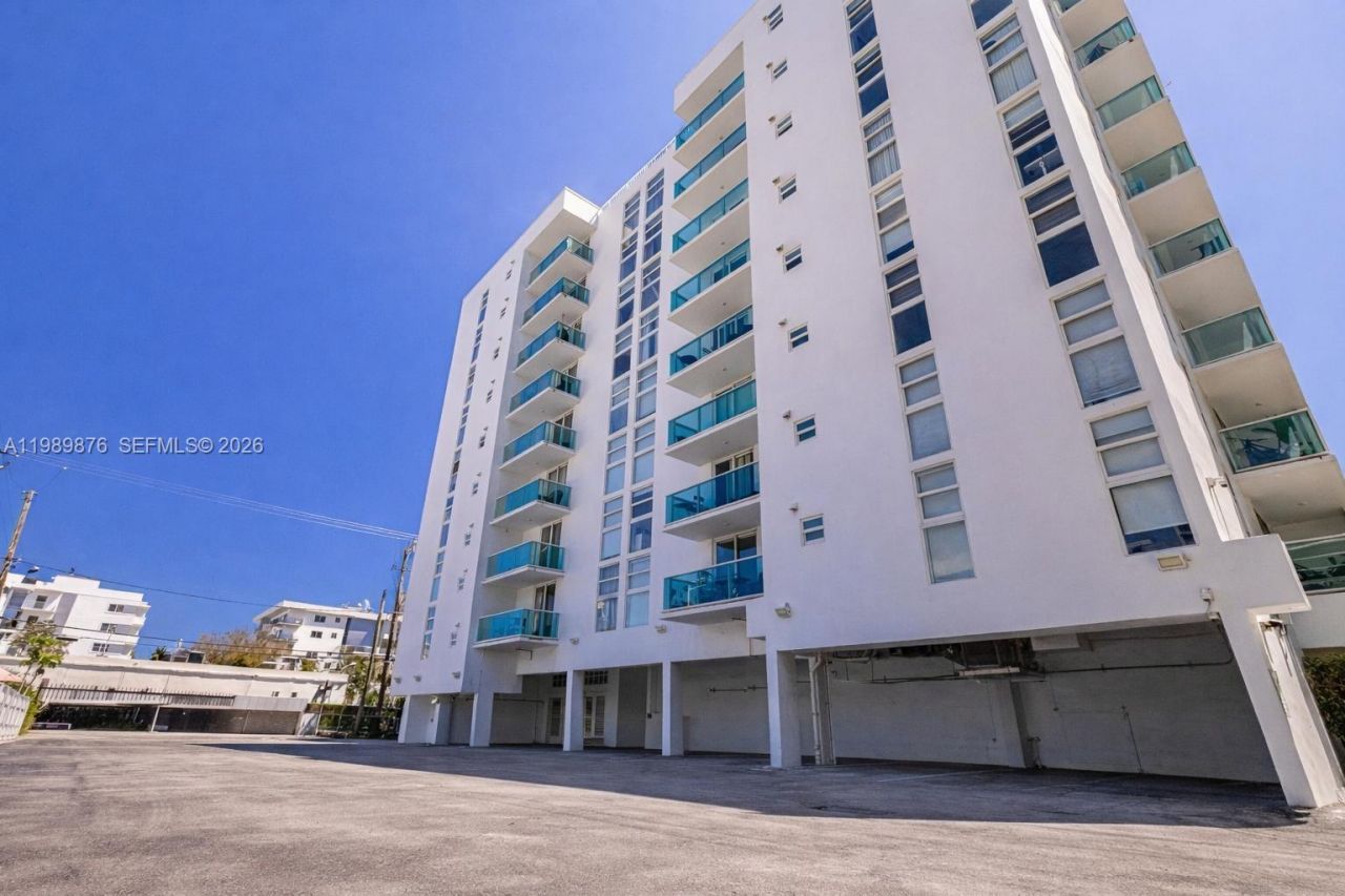 1035 West Ave, Unit PH02, Miami Beach, FL 33139 Photo