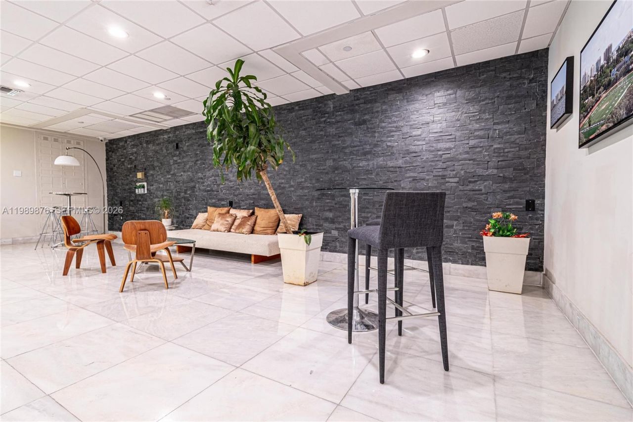 1035 West Ave, Unit PH02, Miami Beach, FL 33139 Photo