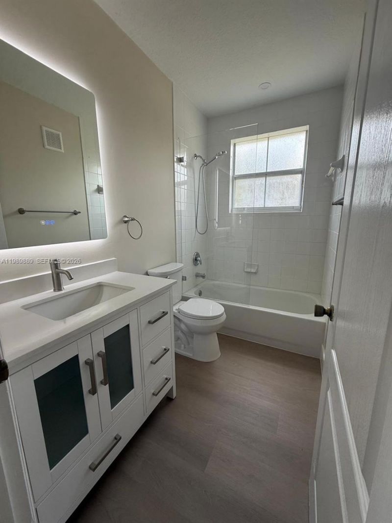 16432 SW 47th Ter, Miami, FL 33185 Photo
