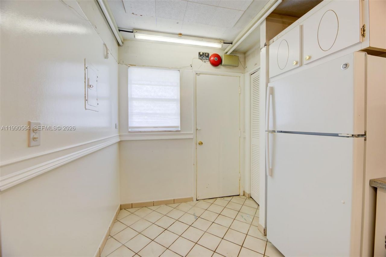 1680 NE 191st St , Unit 107-2, Miami, FL 33179 Photo