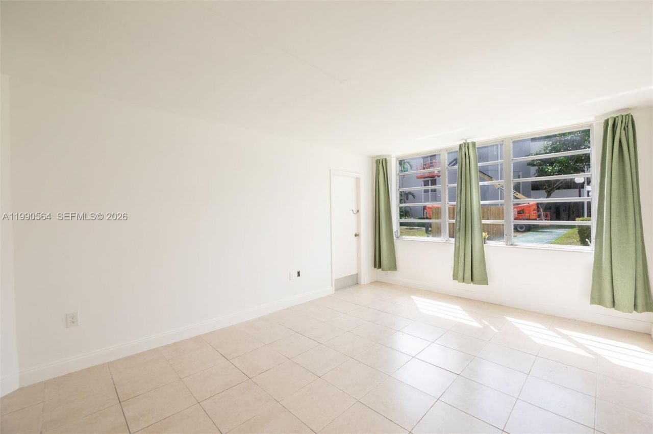 1680 NE 191st St , Unit 107-2, Miami, FL 33179 Photo