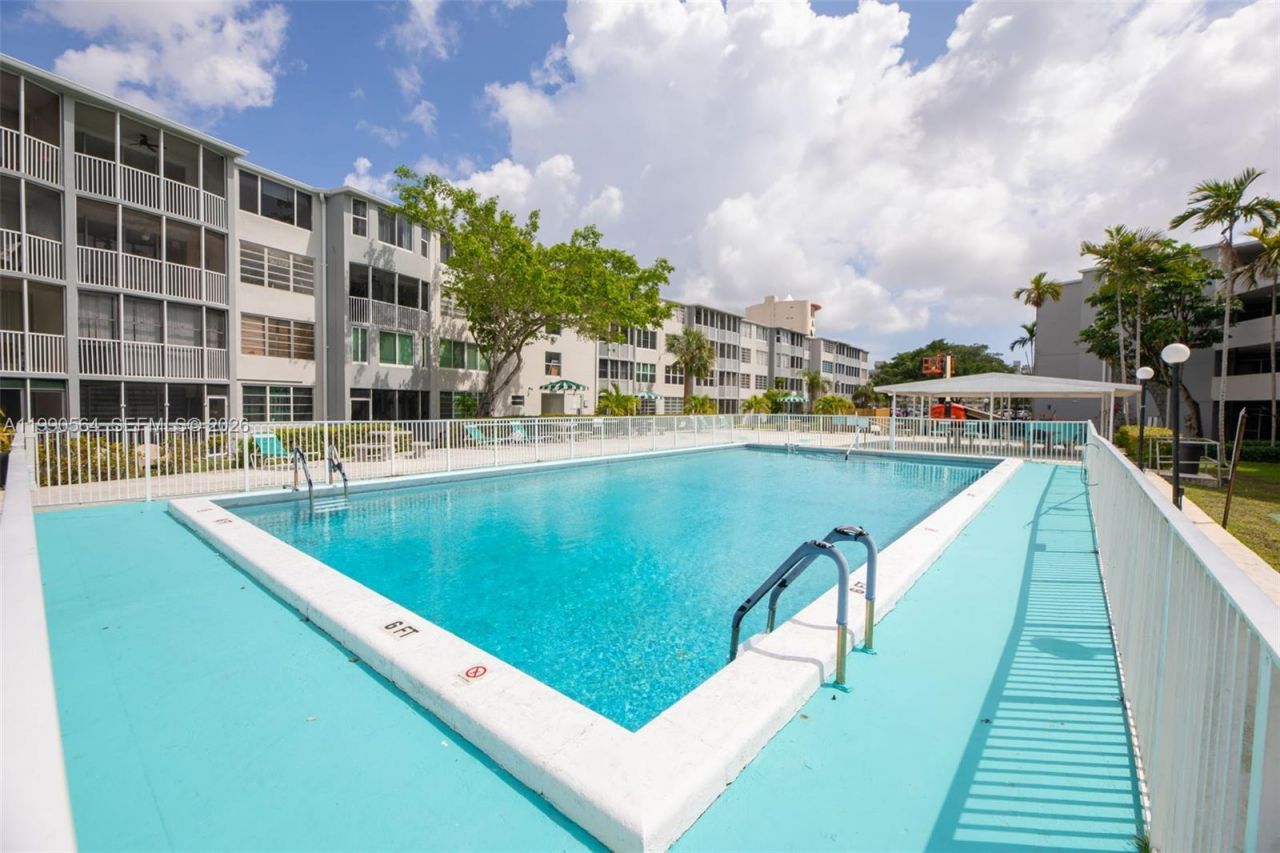 1680 NE 191st St , Unit 107-2, Miami, FL 33179 Photo