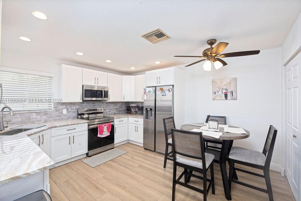 2360 NW 12th St , Delray Beach, FL 33445 Photo