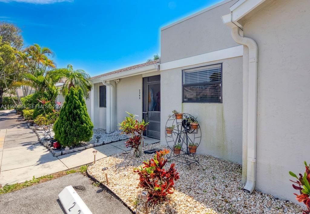 2360 NW 12th St , Delray Beach, FL 33445 Photo