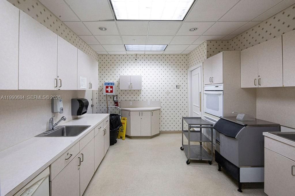 2360 NW 12th St , Delray Beach, FL 33445 Photo