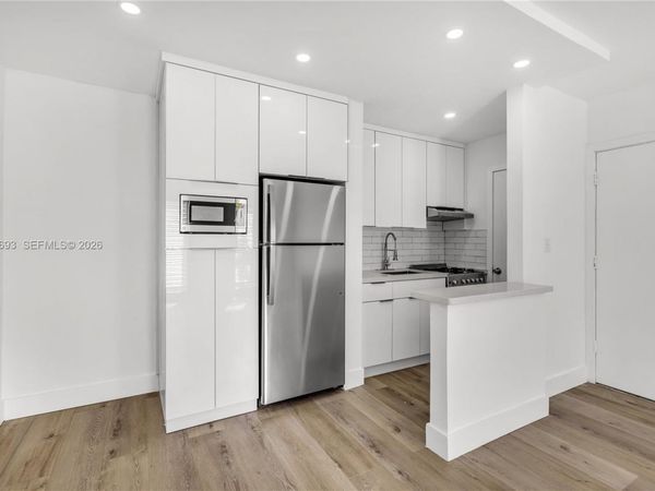 5991 SW 76th St , Unit C2, South Miami, FL 33143