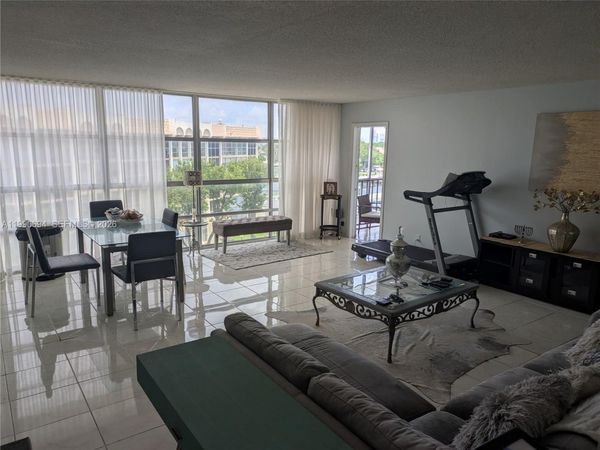 701 Three Islands Blvd, Unit 510, Hallandale Beach, FL 33009