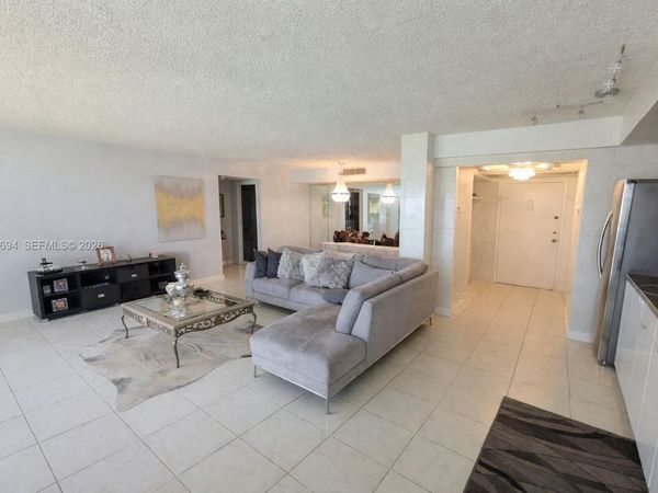 701 Three Islands Blvd, Unit 510, Hallandale Beach, FL 33009