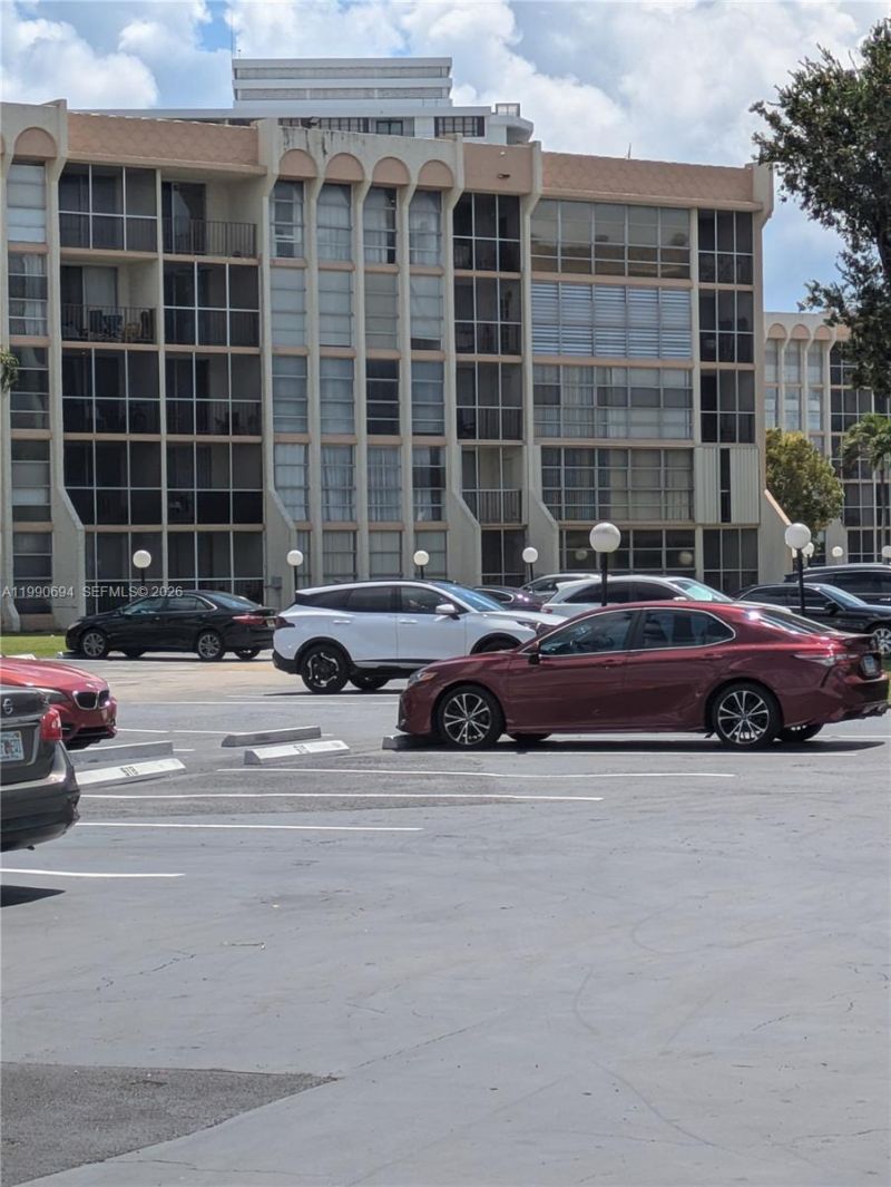 701 Three Islands Blvd, Unit 510, Hallandale Beach, FL 33009 Photo