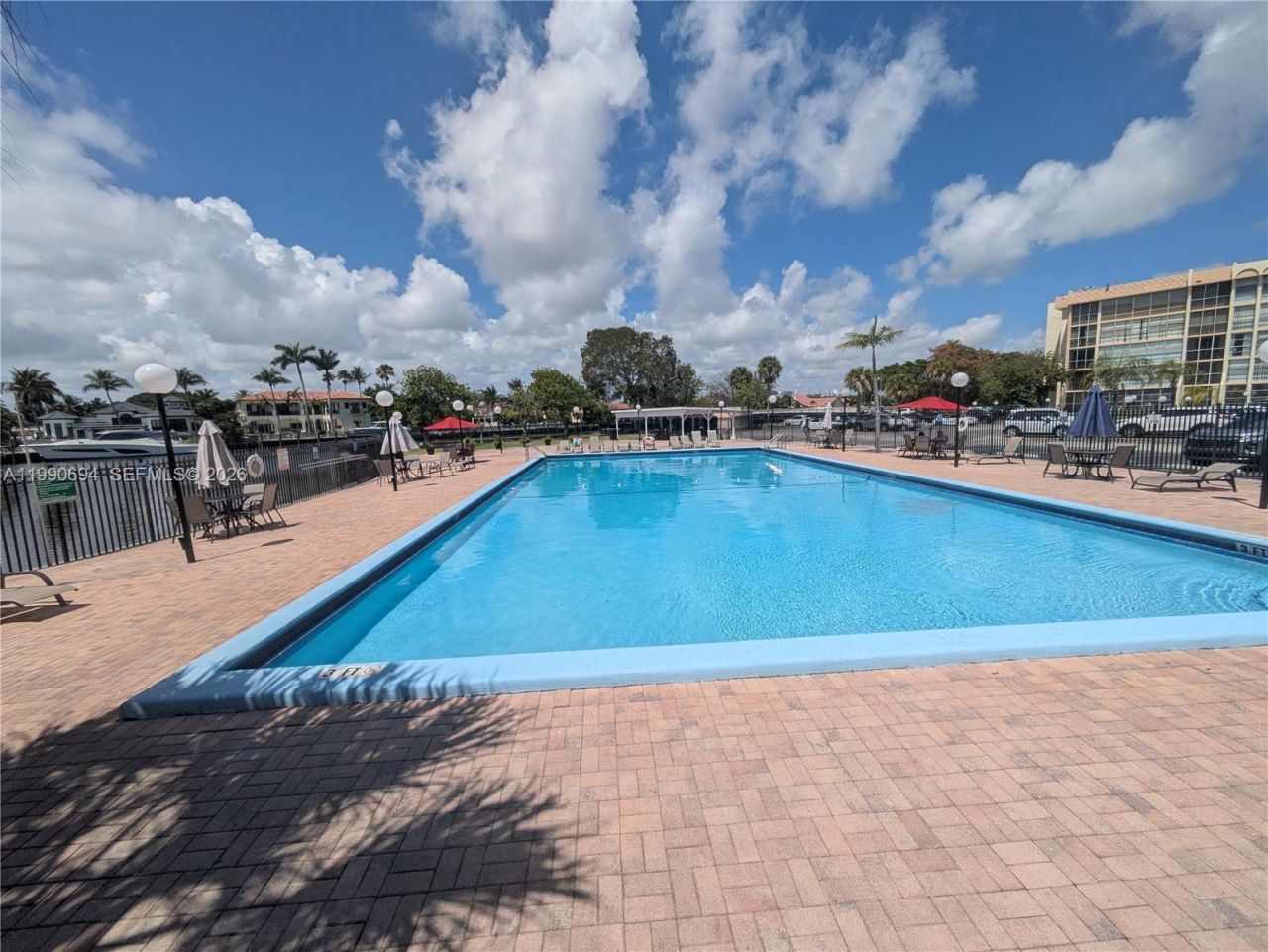 701 Three Islands Blvd, Unit 510, Hallandale Beach, FL 33009 Photo