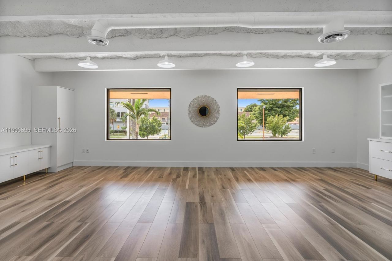 2075 W 76th St, Unit 1, Hialeah, FL 33016 Photo