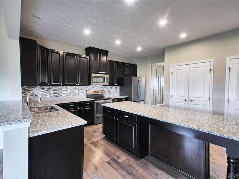 9629 Linden Brook Drive, Clearcreek Township, OH 45458 Photo 11