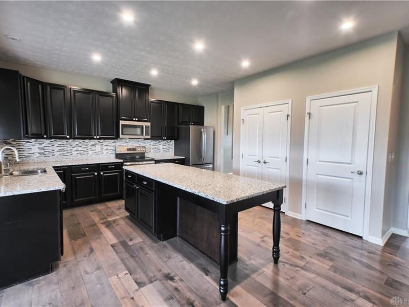 9629 Linden Brook Drive, Clearcreek Township, OH 45458 Photo 12