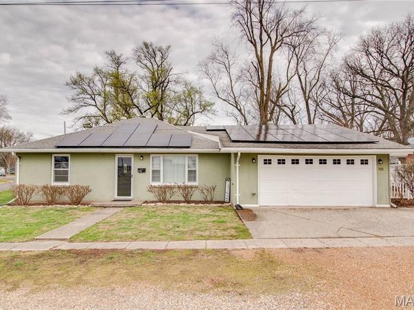 1115 W Exchange Street , Jerseyville, IL 62052