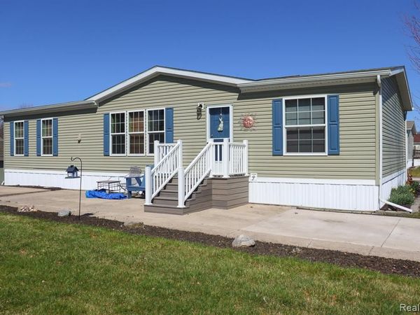 501 Kinloch, Monroe, MI 48182