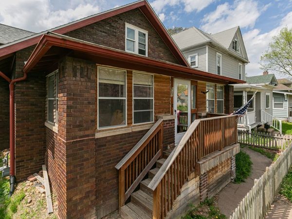 937 25th Street, Moline, IL 61265