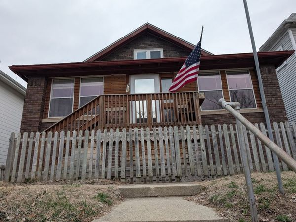 937 25th Street , Moline, IL 61265