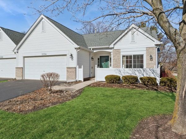 2334 Meadowcroft Lane , Grayslake, IL 60030