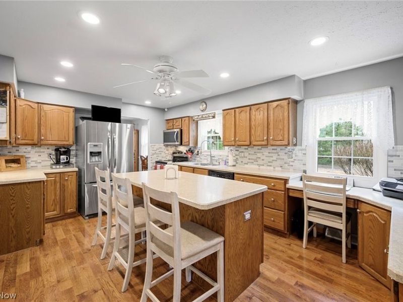 6094 Emerald Street, North Ridgeville, OH 44039 Photo 11