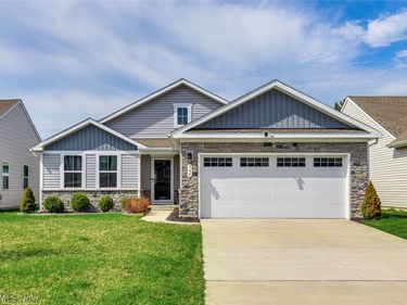 346 Lakewick Lane, Willowick, OH 44095