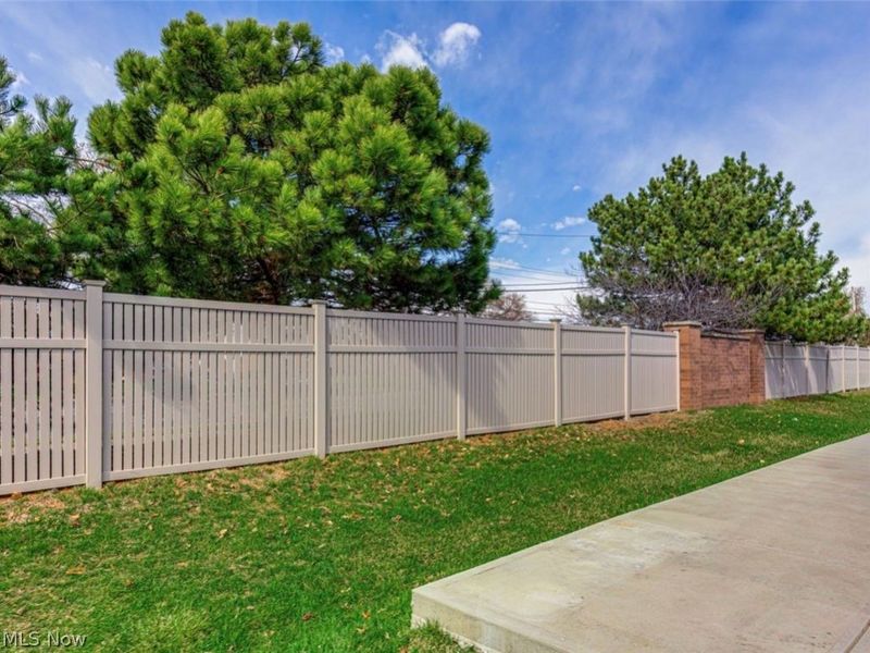 346 Lakewick Lane, Willowick, OH 44095 Photo 26