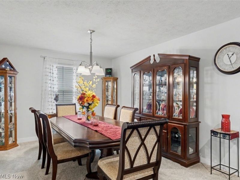 346 Lakewick Lane, Willowick, OH 44095 Photo 5