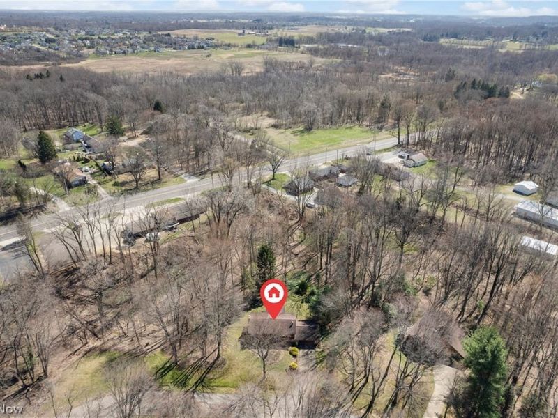 3586 Leafland Street NW, Uniontown, OH 44685 Photo 2