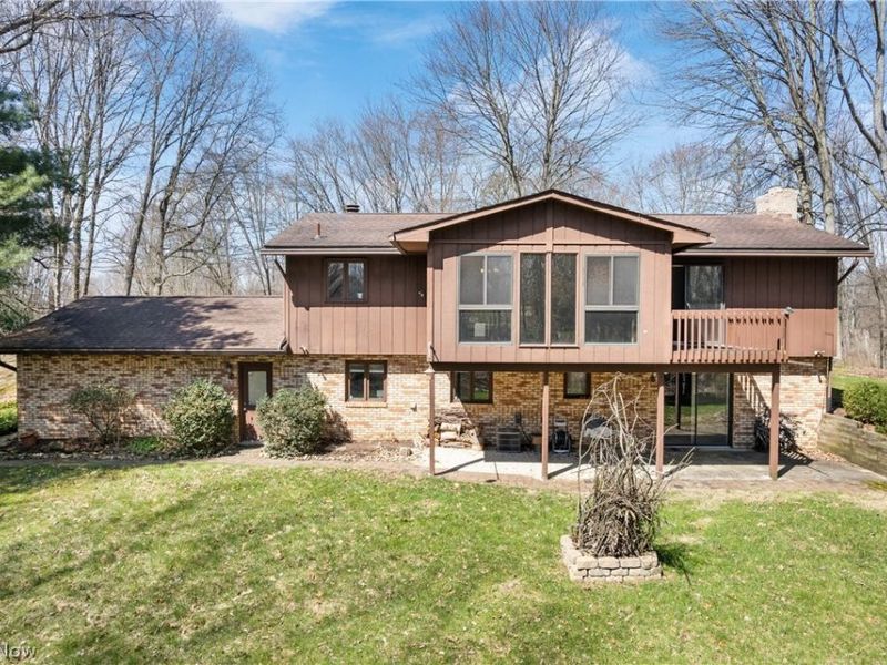 3586 Leafland Street NW, Uniontown, OH 44685 Photo 32