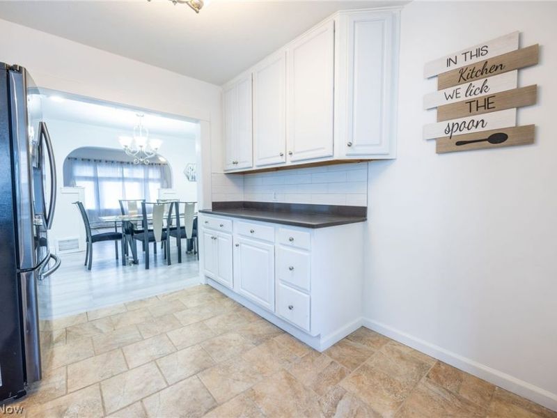 6502 Farnsworth Drive, Parma, OH 44129 Photo 11