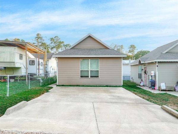 9992 Calendar Street , Willis, TX 77318