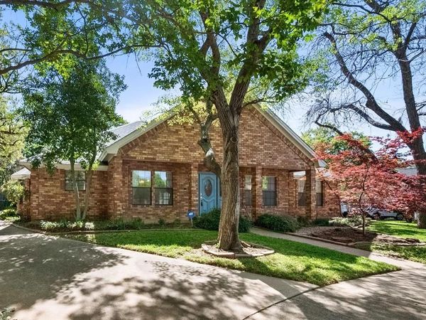 1812 Rollingwood Court, Bedford, TX 76021