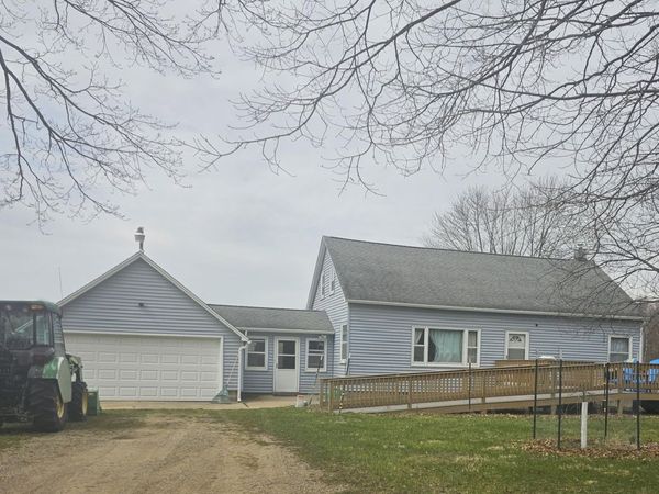 466 27th Street, Allegan, MI 49010