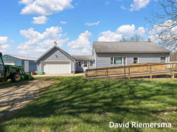 466 27th Street, Allegan, MI 49010