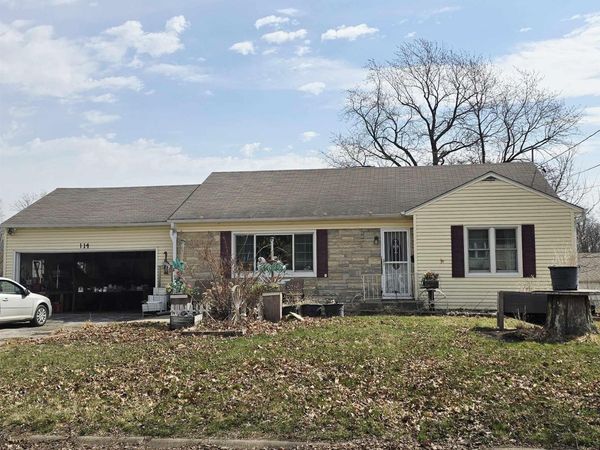 114 Geneva Drive, Oskaloosa, IA 52577