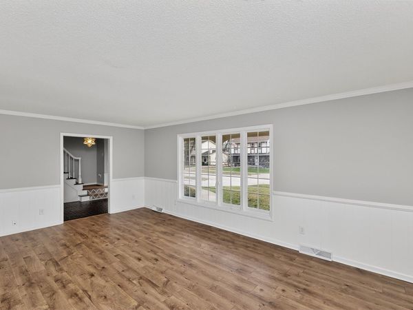 2000 47th Street, Des Moines, IA 50310