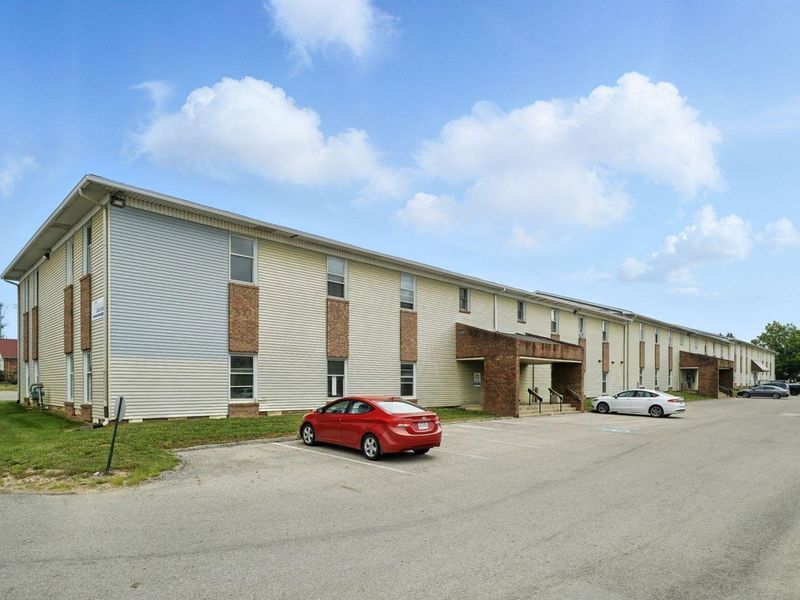 2234 S Hamilton Road, Unit 103, Columbus, OH 43232 Photo 1