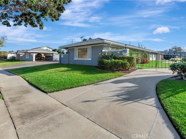 1214 E 1st, Tustin, CA 92780