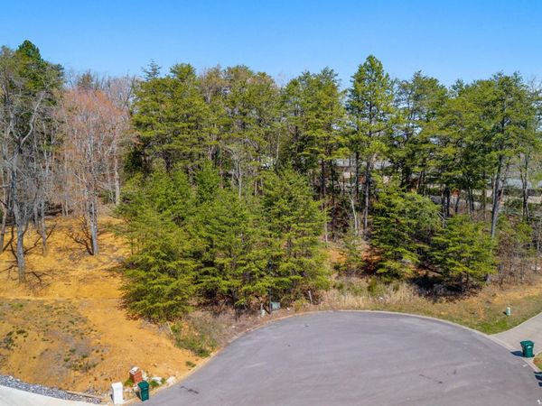 1701 Sierra Lane, Sevierville, TN 37862