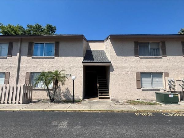 7524 NEEDLE LEAF PLACE, Unit 32, TAMPA, FL 33617