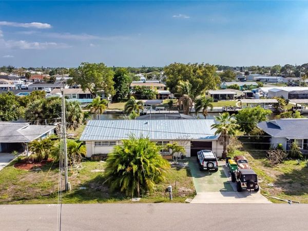 117 BEDFORD DRIVE NE, PORT CHARLOTTE, FL 33952