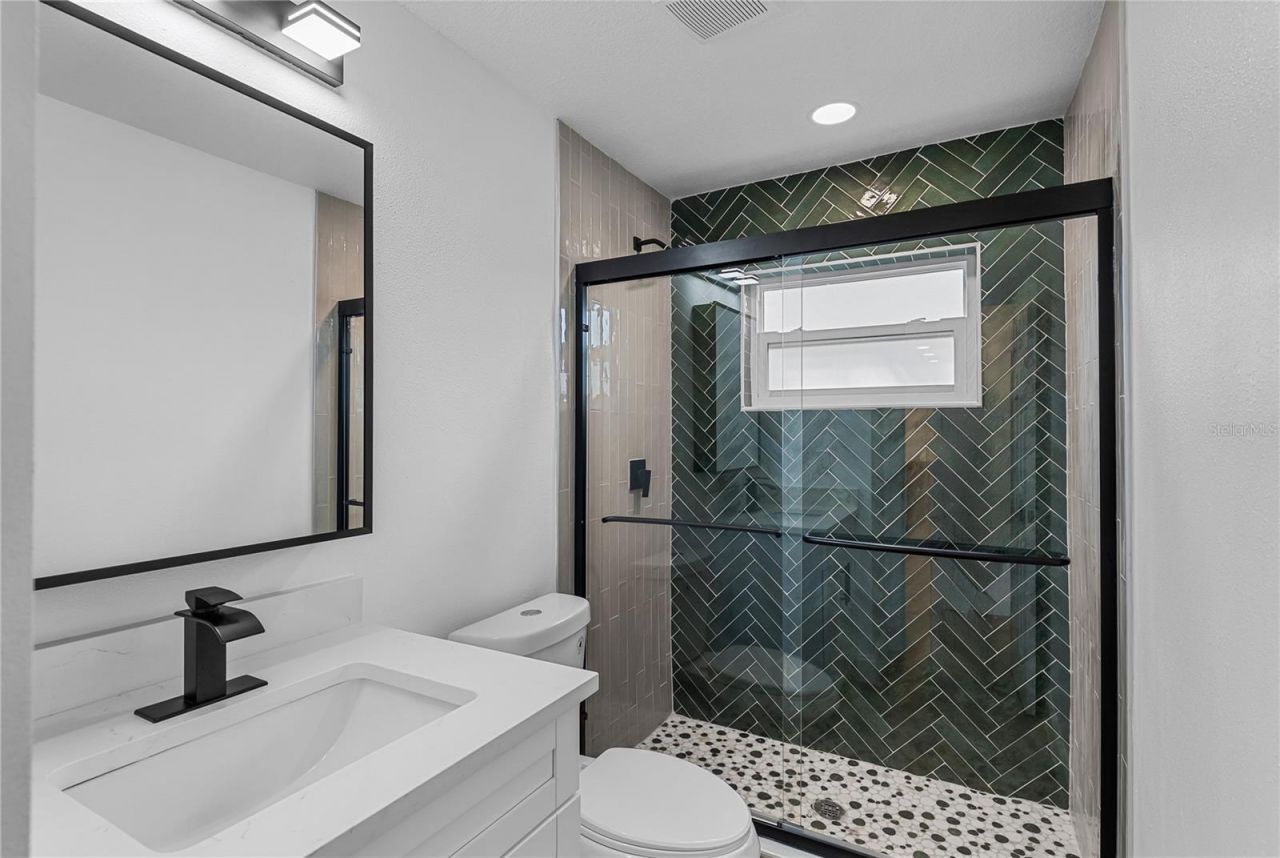 8201 Riverside Drive Ne, Saint Petersburg, FL 33702 Photo