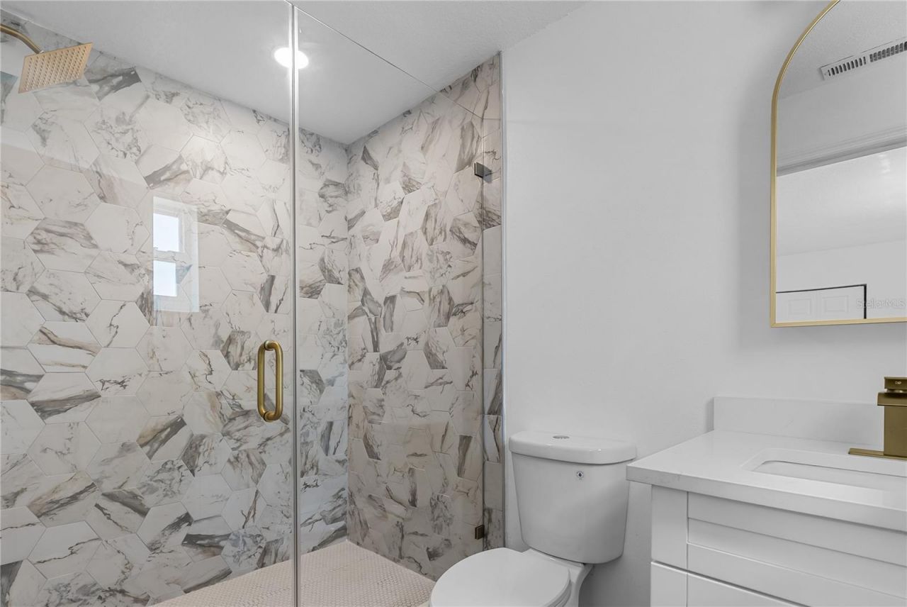 8201 Riverside Drive Ne, Saint Petersburg, FL 33702 Photo