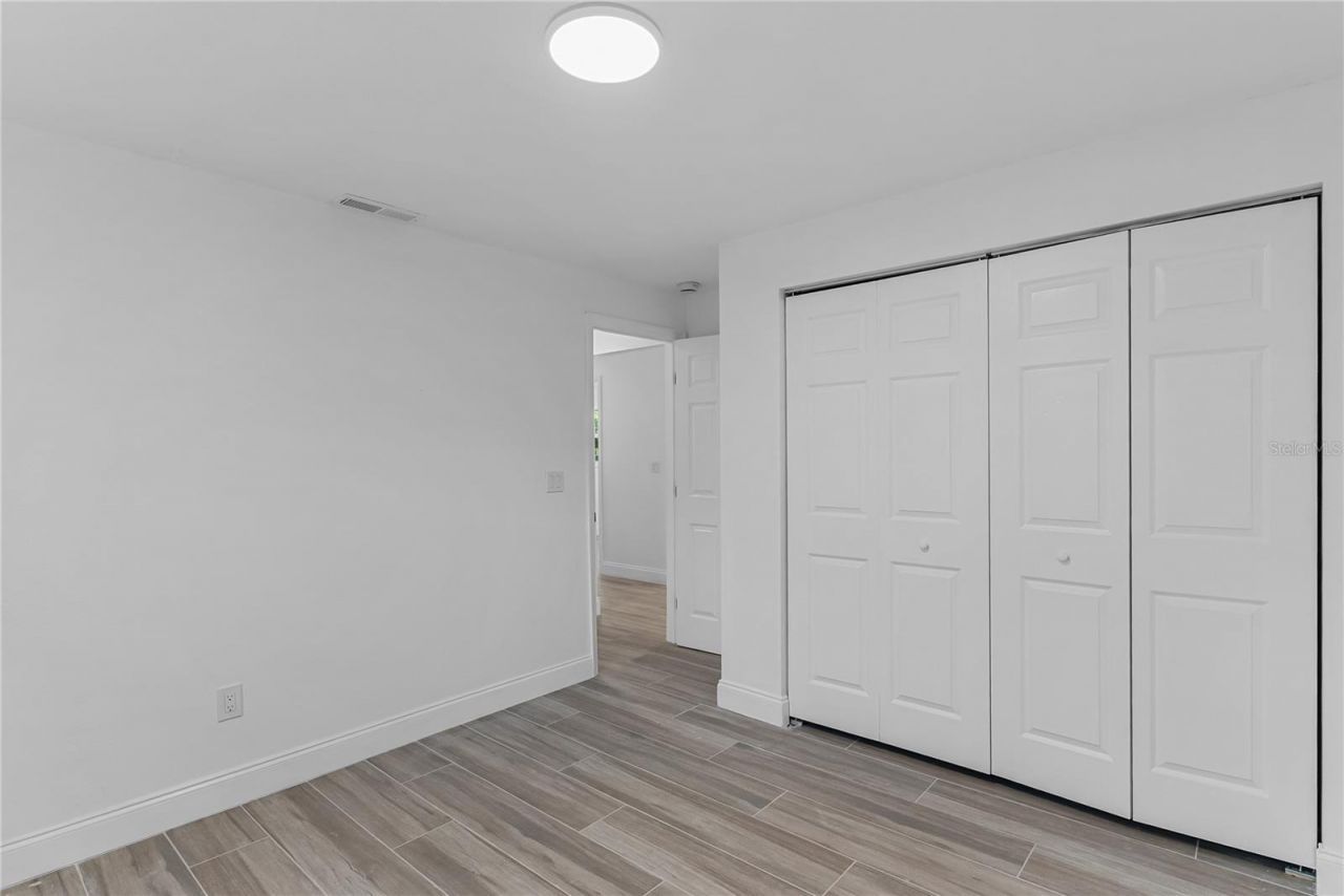 8201 Riverside Drive Ne, Saint Petersburg, FL 33702 Photo