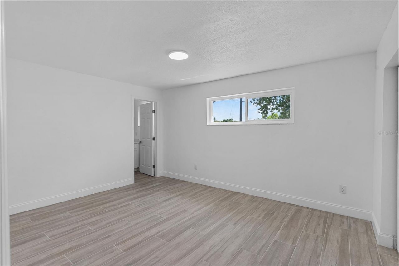 8201 Riverside Drive Ne, Saint Petersburg, FL 33702 Photo